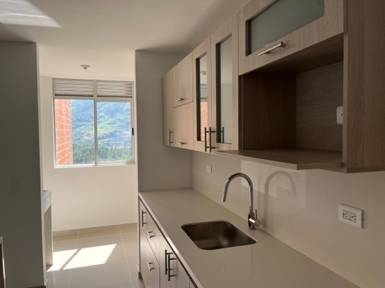 vivenorte,venta,apartamento,casa,bello,roterdam,propiedadraiz